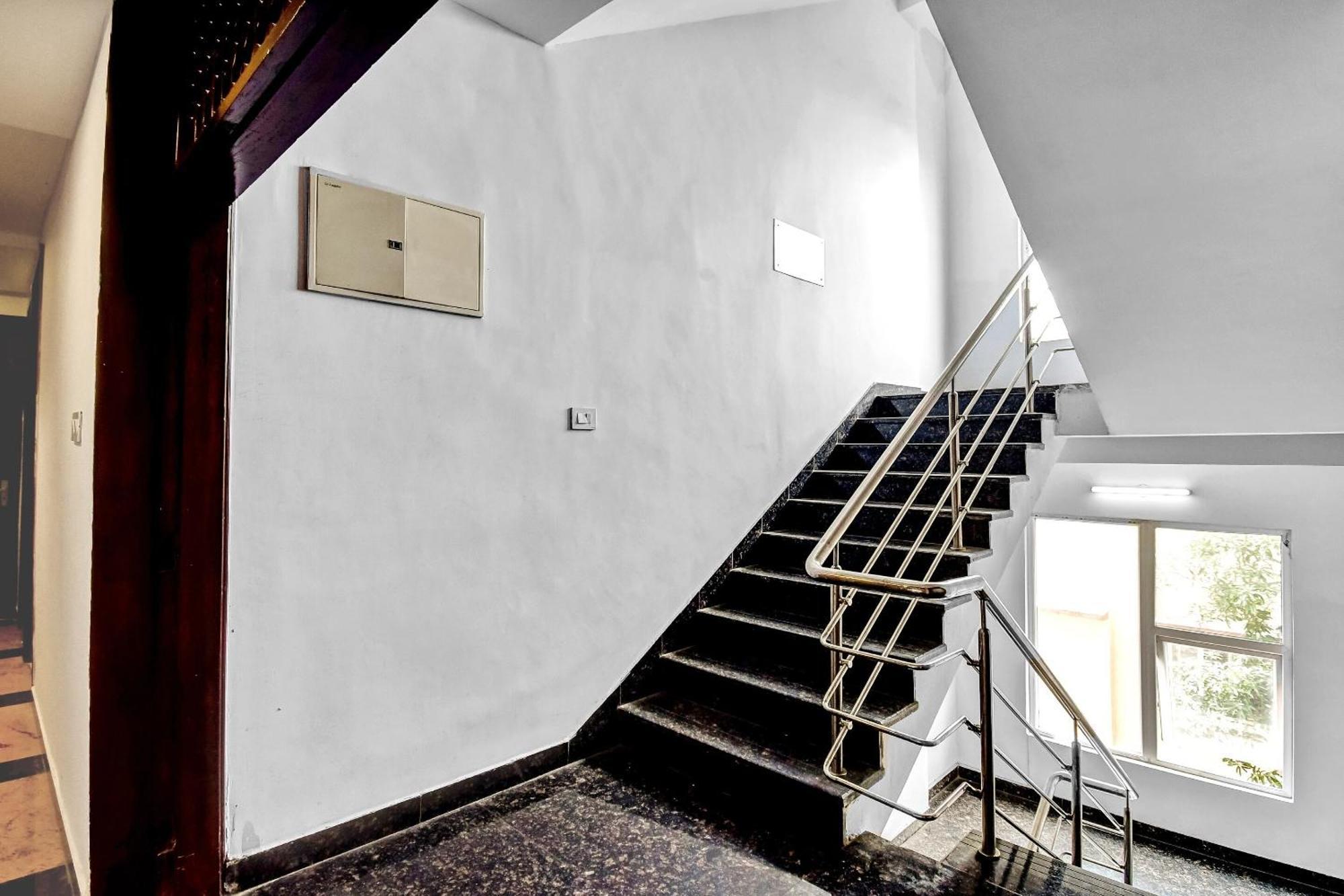 Super Townhouse All In One Καλκούτα Εξωτερικό φωτογραφία